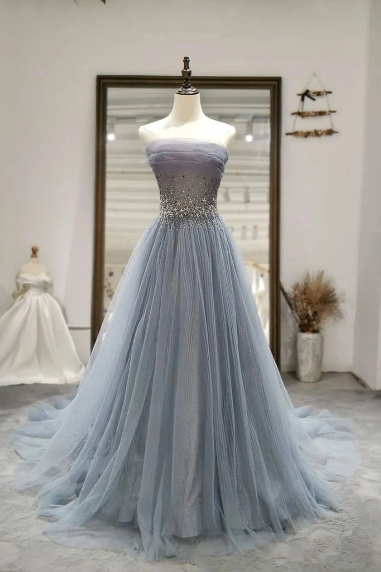 Gray Tulle Beading Long Prom Dresses A-Line Strapless Evening Dresses