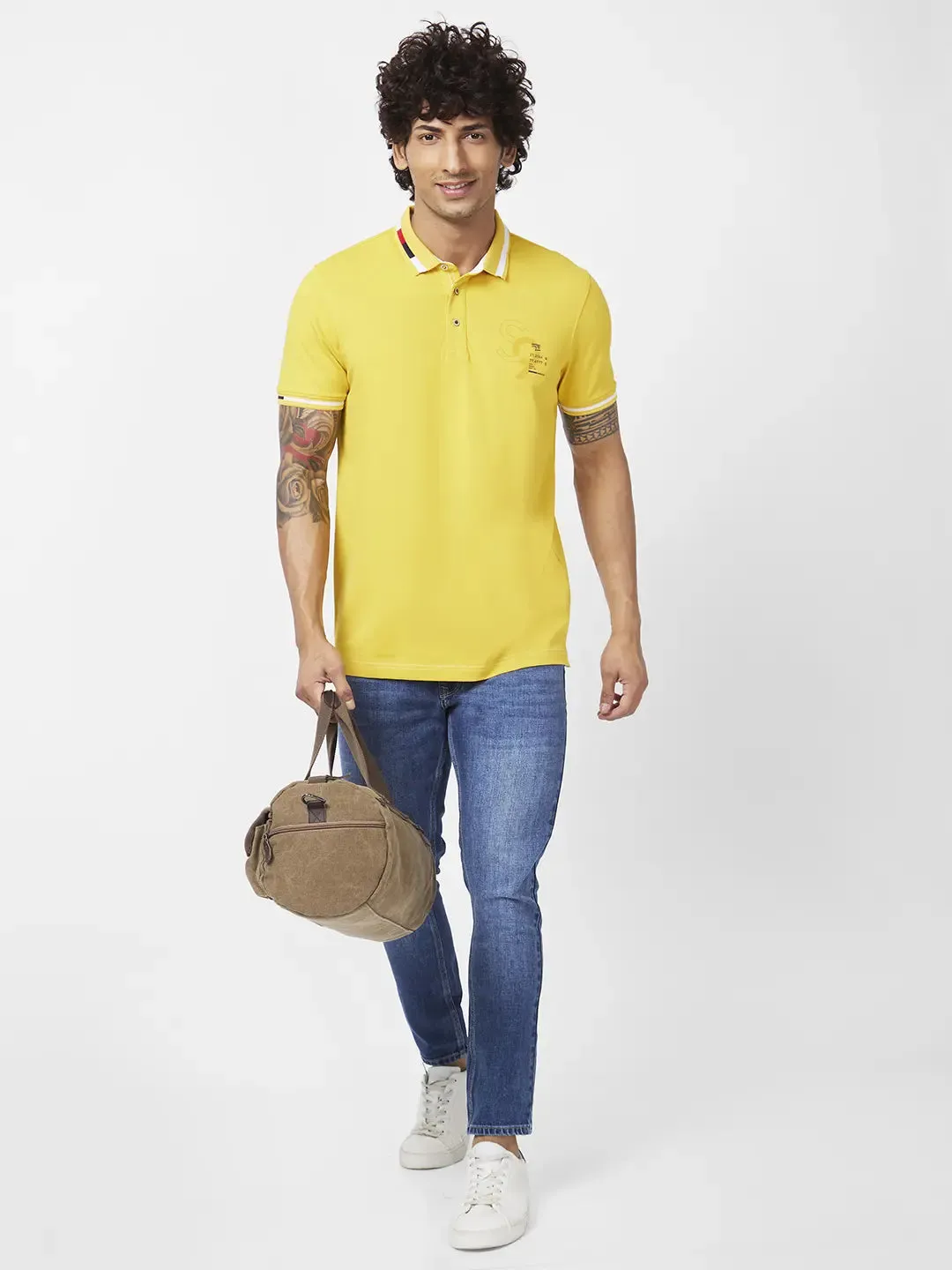 Spykar Men Sulphur Yellow Blended Slim Fit Half Sleeve Polo Neck Plain Tshirt